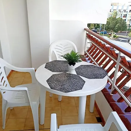 Diamantes Home, Cristianos, Heated Pool & Aircon Lägenhet